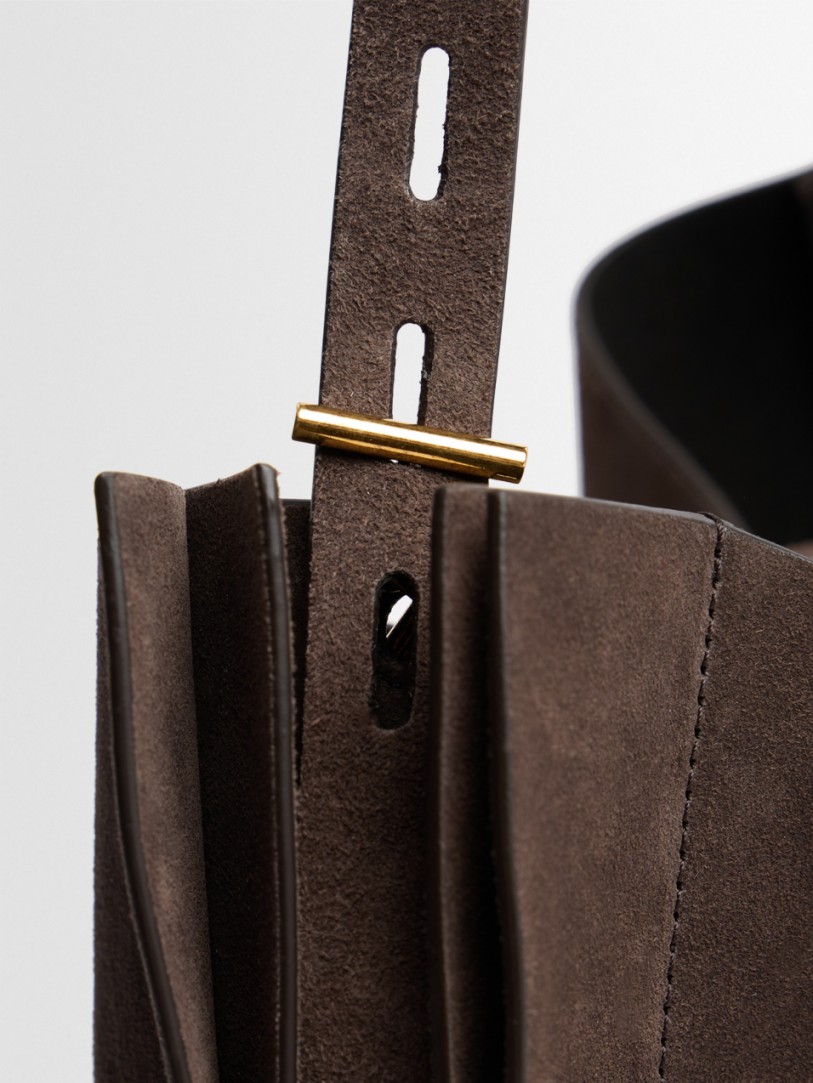 Minobossi: Bolso de hombro de ante Liz