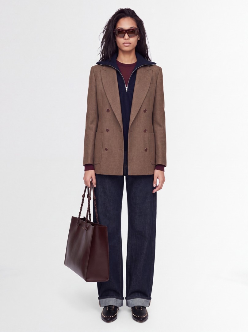 CRUNA: Blazer de doble botonadura oversized