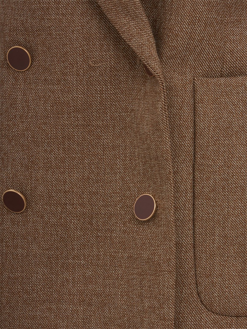 CRUNA: Blazer de doble botonadura oversized
