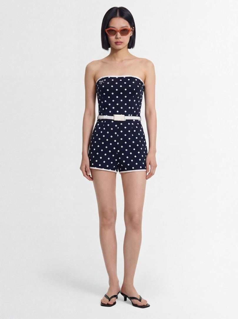 ROWEN ROSE - Off-Shoulder Shorts Jumpsuit mit Gürtel