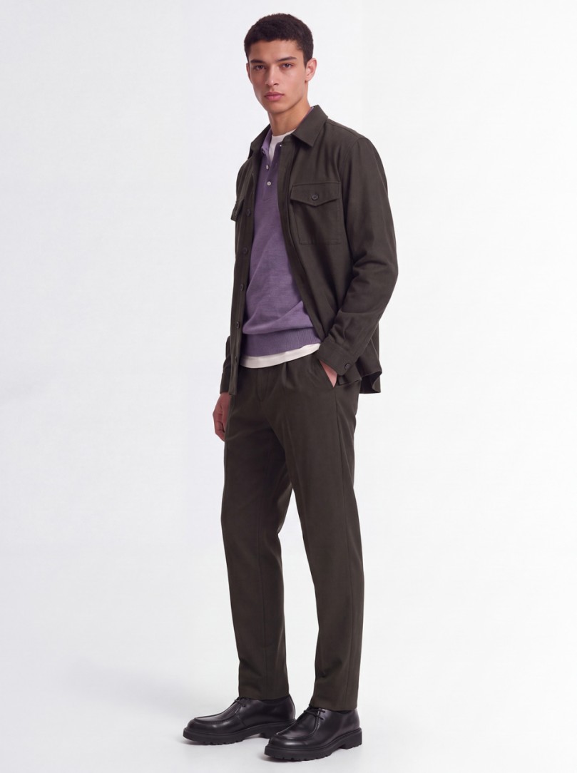 CRUNA: Slim fit tapered with single pleat at the front