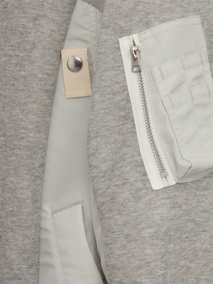 Sacai: Sudadera de esponja x pullover de twill de nailon