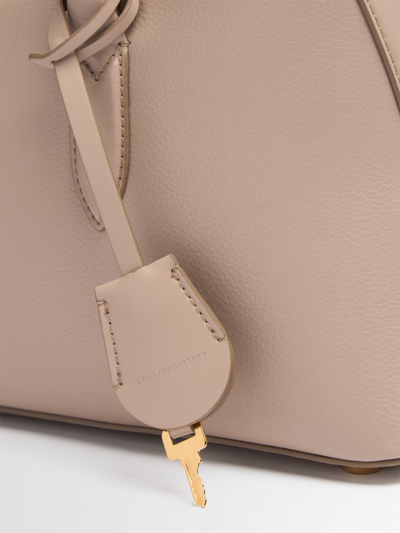 Stella McCartney: 斯特拉·麦卡特尼中号压花粗犷手袋