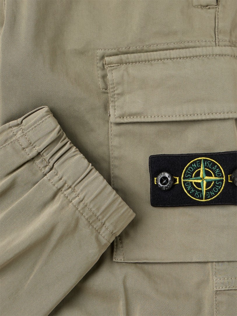 Stone Island Junior: Pantalones cargo de algodón elástico en sarga