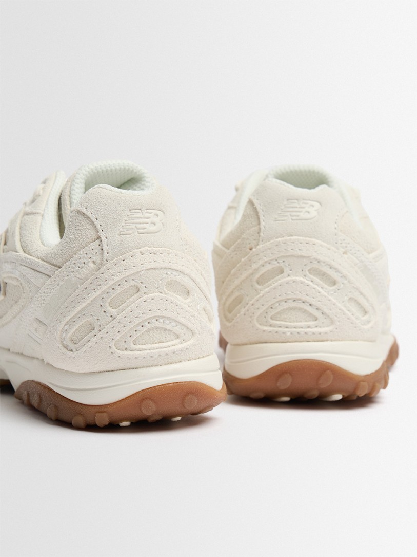 New Balance: U204L sneakers